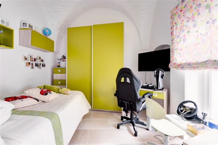 Image No.14-3 Bed Apartment for sale