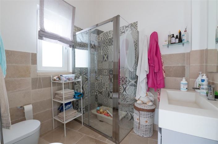 Image No.15-3 Bed Apartment for sale