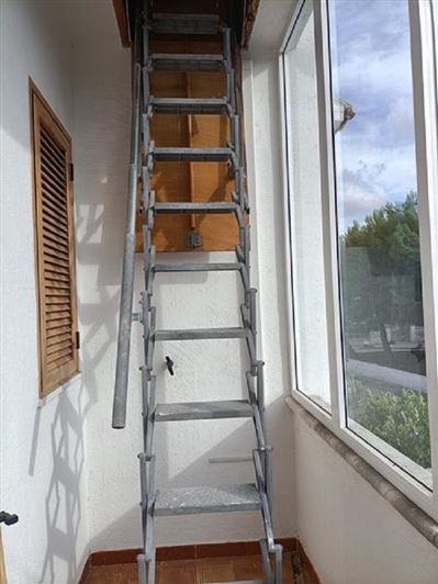 Image No.13-2 Bed Townhouse for sale