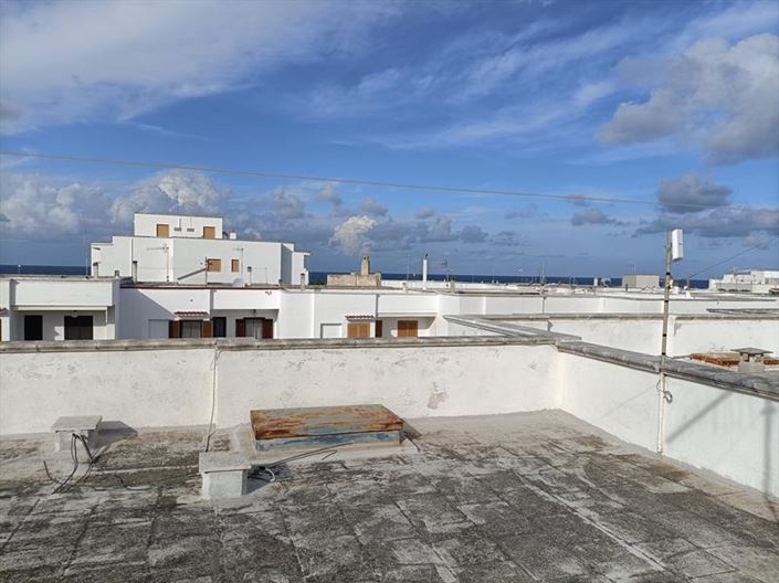 Image No.2-2 Bed Townhouse for sale