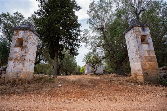 Image No.32-2 Bed Property for sale