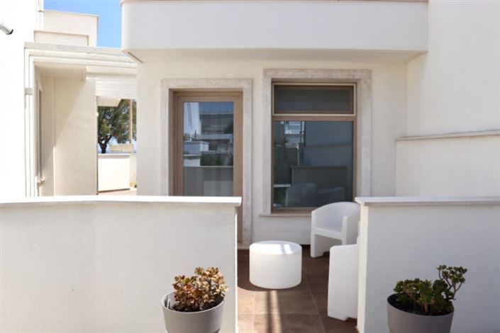 Image No.25-6 Bed Villa for sale