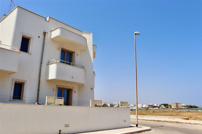 Image No.3-6 Bed Villa for sale