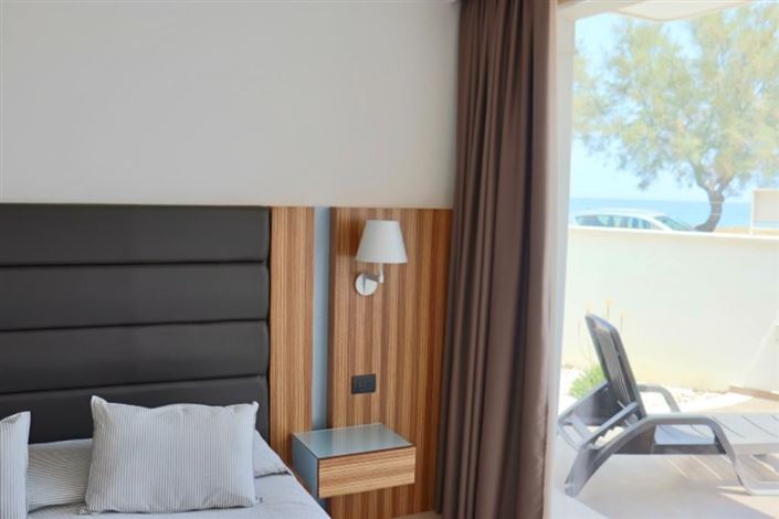 Image No.9-6 Bed Villa for sale