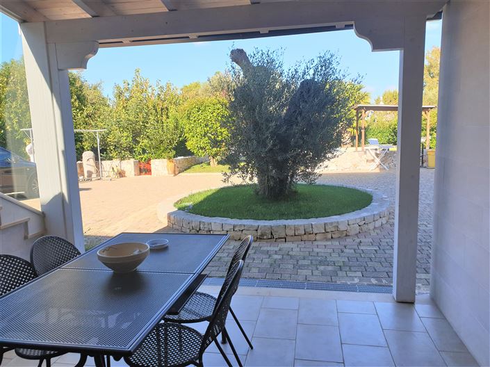 Image No.23-4 Bed Property for sale