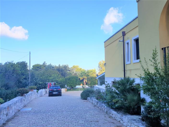 Image No.39-4 Bed Property for sale