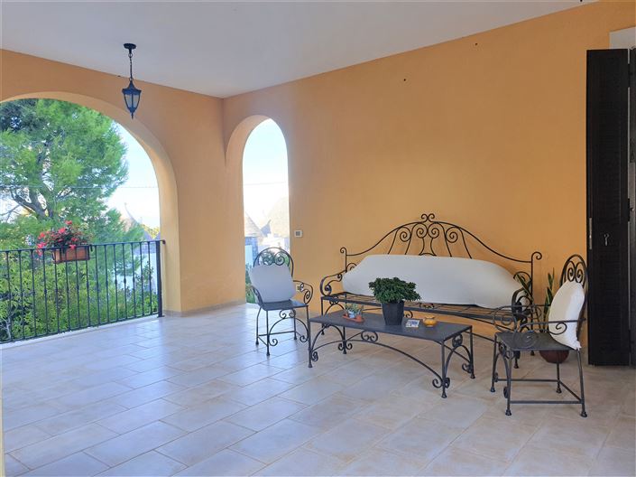 Image No.8-4 Bed Property for sale