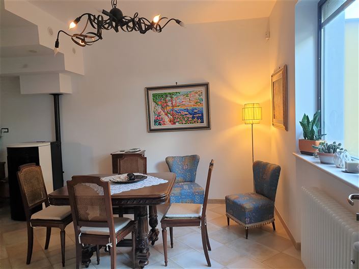 Image No.10-4 Bed Property for sale