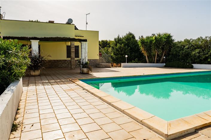 Image No.6-4 Bed Villa for sale