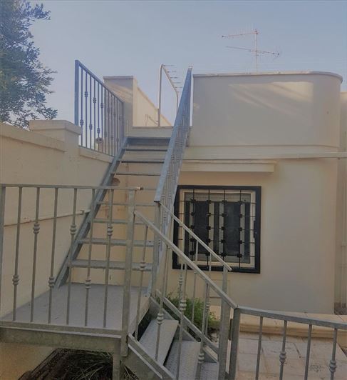 Image No.20-4 Bed Property for sale