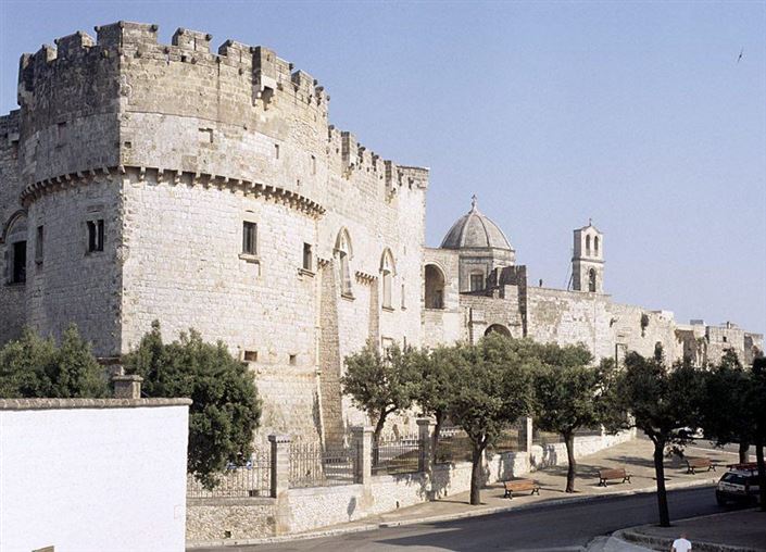 Image No.30-4 Bed Property for sale