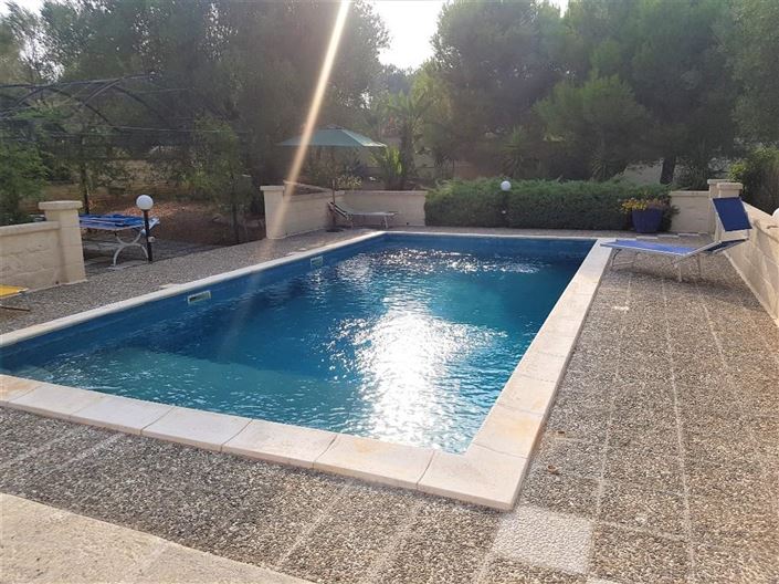 Image No.38-4 Bed Property for sale