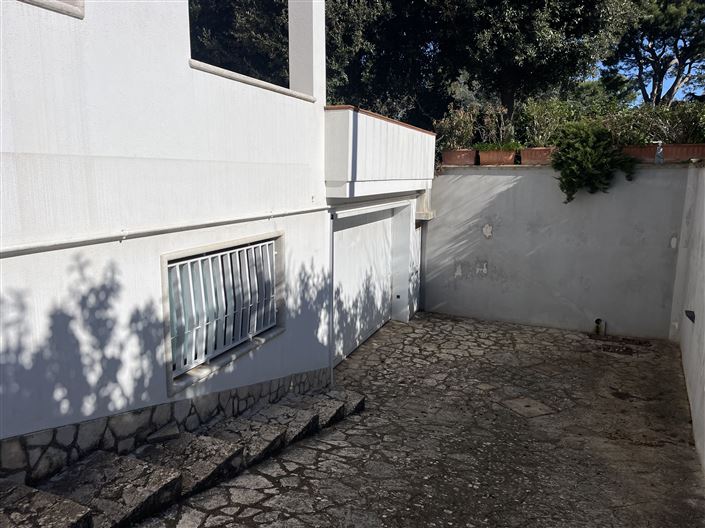 Image No.23-3 Bed Villa for sale