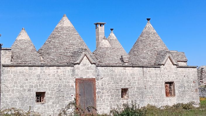 Image No.7-7 Bed Property for sale