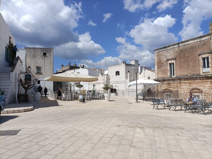 Image No.41-2 Bed Property for sale