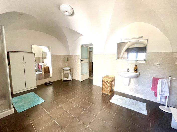 Image No.11-6 Bed Villa for sale