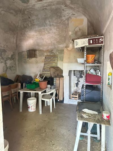 Image No.11-2 Bed Property for sale