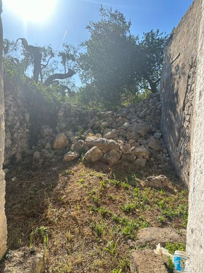 Image No.14-2 Bed Property for sale