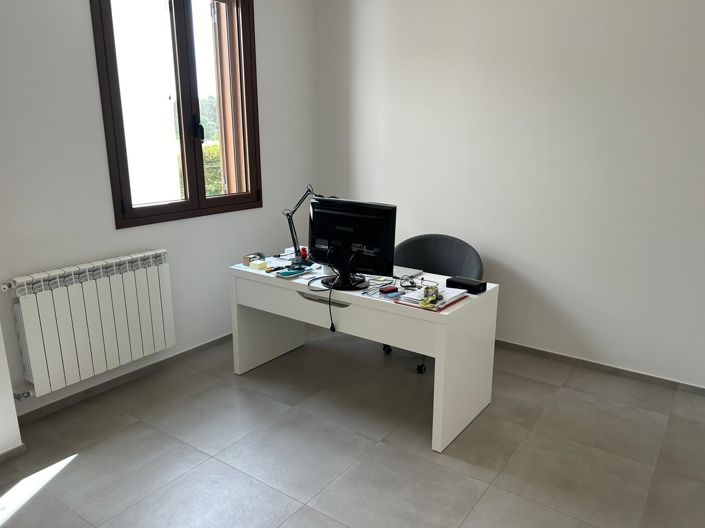 Image No.27-3 Bed Villa for sale