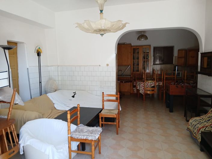 Image No.13-6 Bed Property for sale