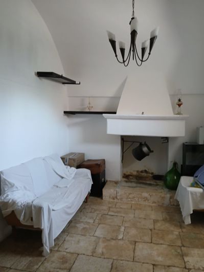 Image No.9-6 Bed Property for sale