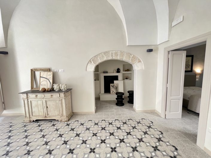 Image No.5-2 Bed Townhouse for sale