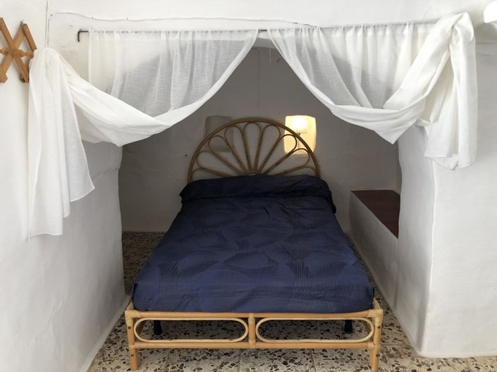 Image No.27-4 Bed Property for sale