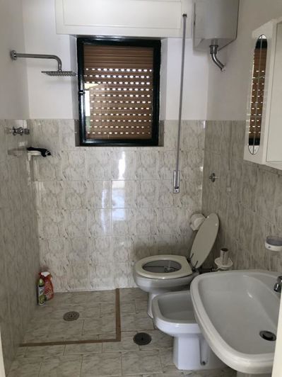 Image No.33-4 Bed Property for sale