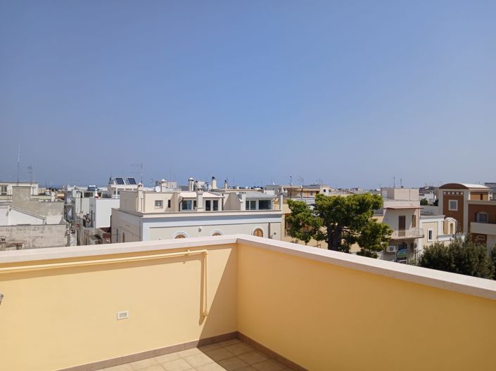 Image No.5-3 Bed Townhouse for sale