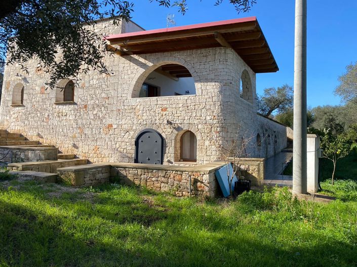 Image No.3-6 Bed Property for sale