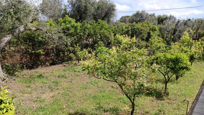 Image No.29-6 Bed Property for sale