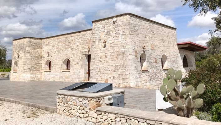 Image No.39-6 Bed Property for sale