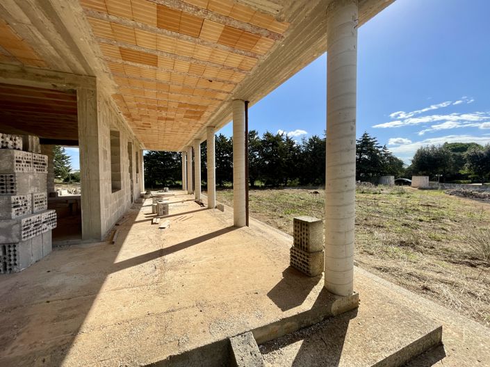 Image No.15-4 Bed Property for sale