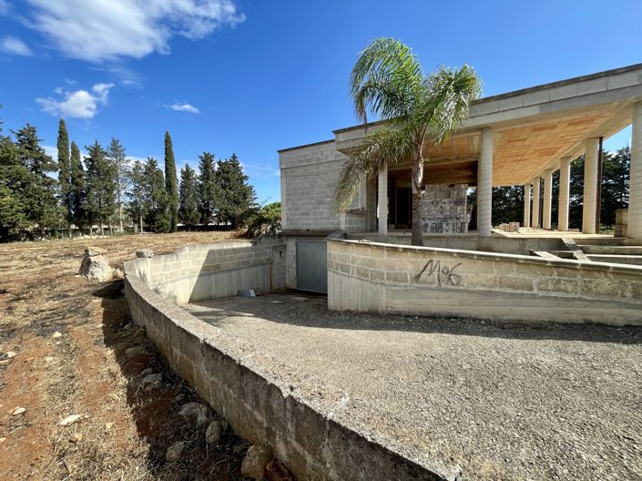 Image No.2-4 Bed Property for sale