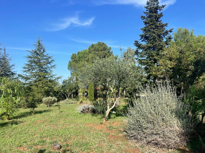 Image No.36-3 Bed Property for sale