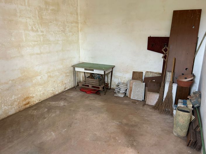 Image No.8-2 Bed Property for sale