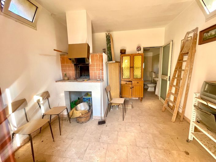 Image No.16-2 Bed Property for sale