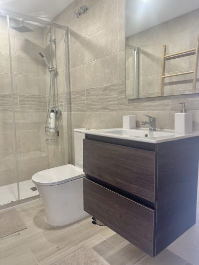 Image No.28-2 Bed Apartment for sale