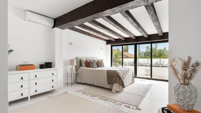 Image No.13-Villa / Détaché de 4 chambres à vendre à Elviria