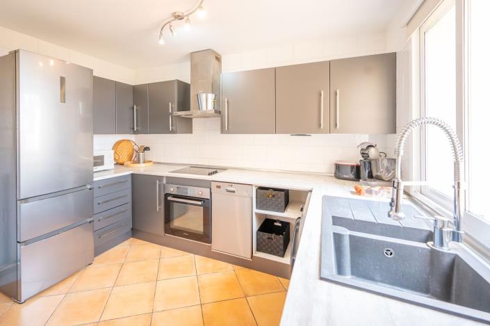 Image No.2-4 Bed Townhouse for sale