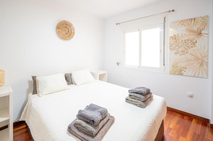 Image No.11-4 Bed Townhouse for sale