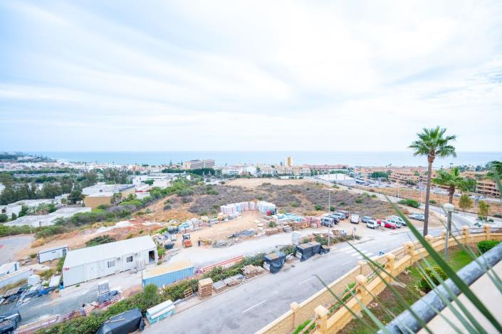 Image No.25-4 Bed Townhouse for sale