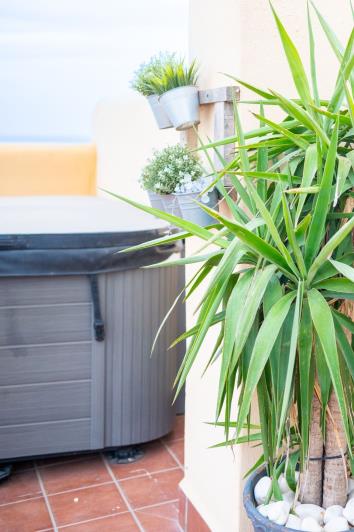 Image No.28-4 Bed Townhouse for sale