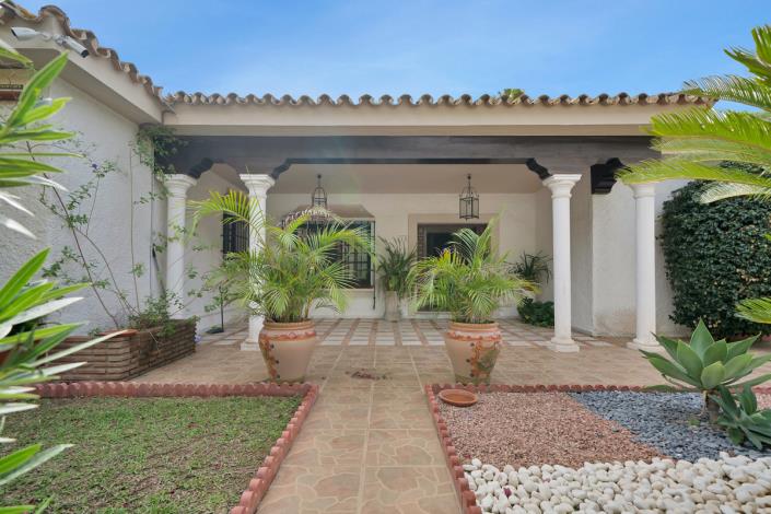 Image No.5-Villa / Détaché de 4 chambres à vendre à Cabopino