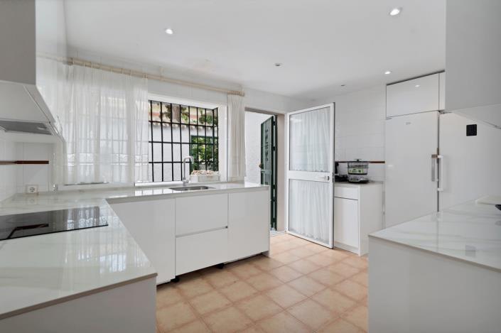 Image No.35-Villa / Détaché de 4 chambres à vendre à Cabopino