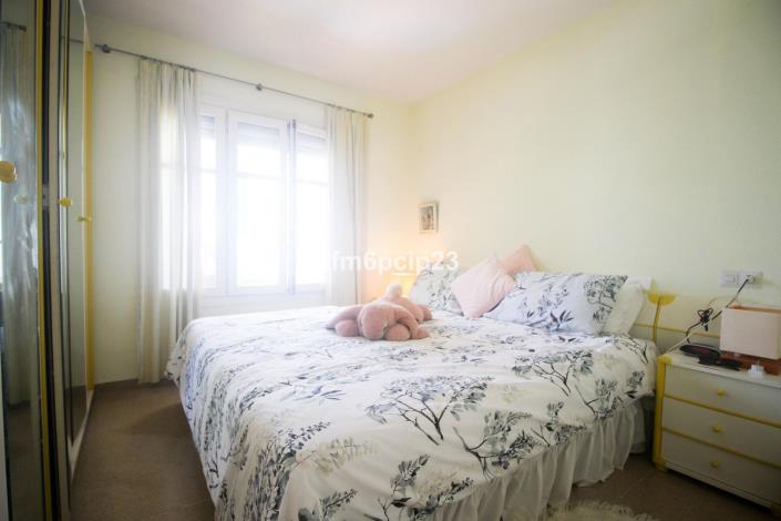 Image No.7-Appartement de 3 chambres à vendre à San Luis de Sabinillas