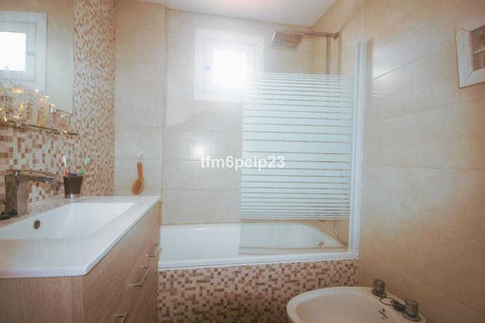 Image No.18-Appartement de 3 chambres à vendre à San Luis de Sabinillas