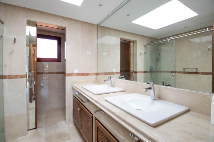 Image No.19-Appartement de 4 chambres à vendre à El Rosario