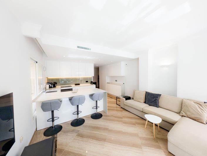 Image No.10-3 Bed Apartment for sale