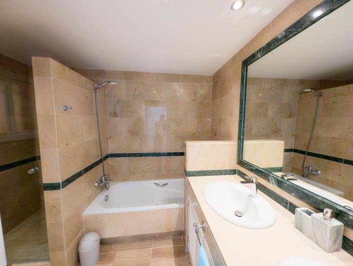 Image No.19-3 Bed Apartment for sale